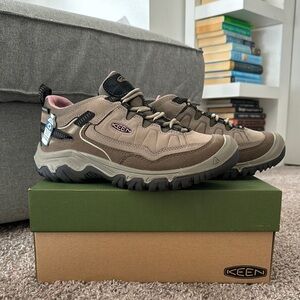 Keen Targhee IV Hiking Shoes